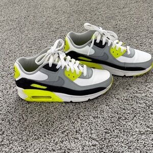 Nike Air Max 90 "Volt"